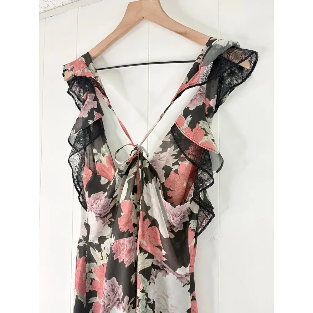 NWT We Are Kindred Field Bouquet Jumpsuit Size 4 Black Floral Wide Leg